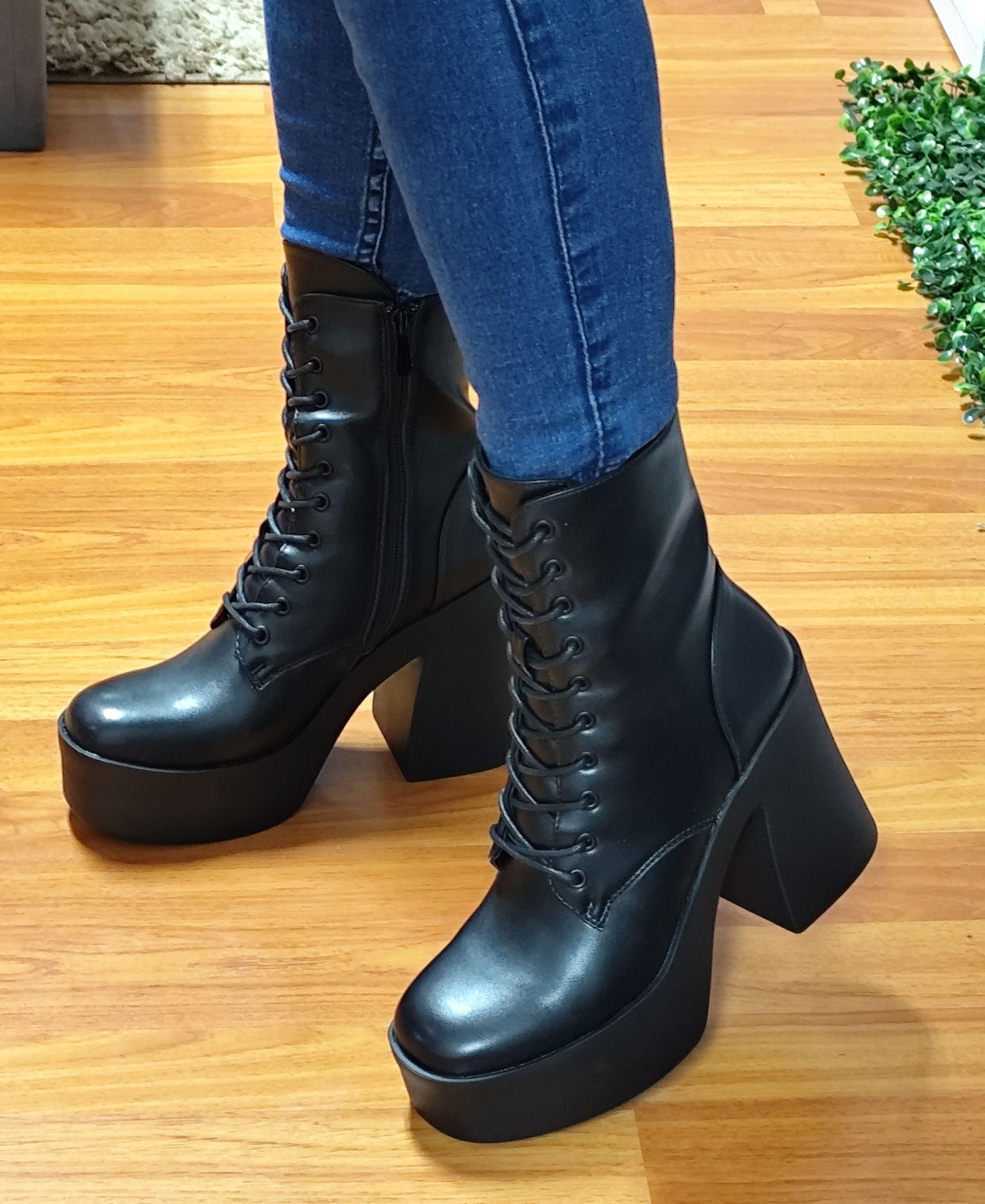 Botin Negro Mujer  M3750-0