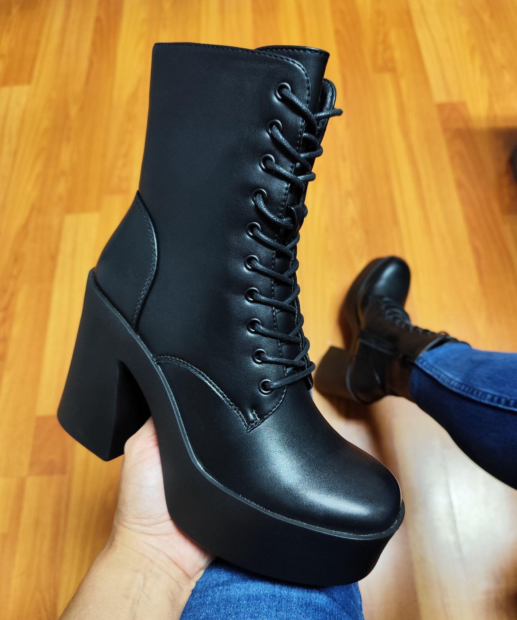 Botin Negro Mujer  M3750-1