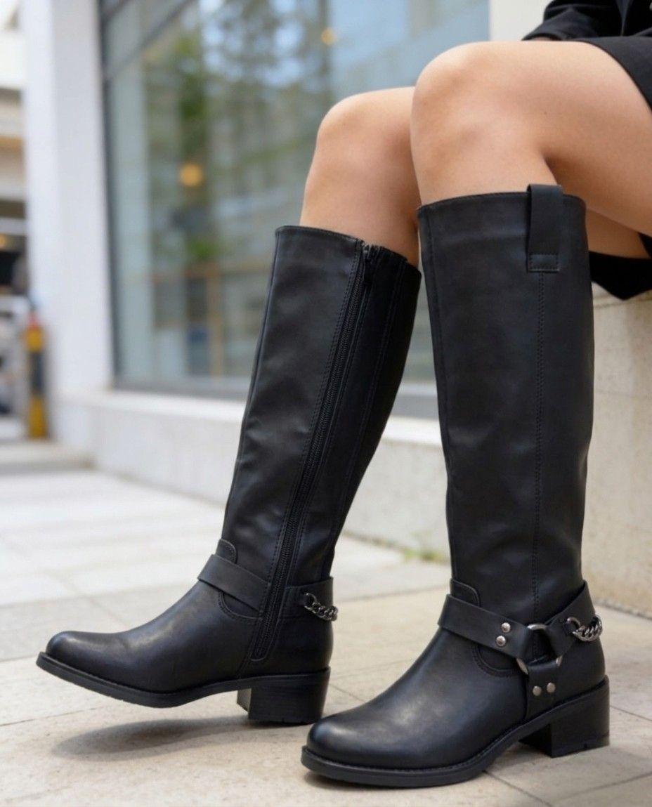 Botas Para Dama Color Negro  M622. Horma Pequeña-0
