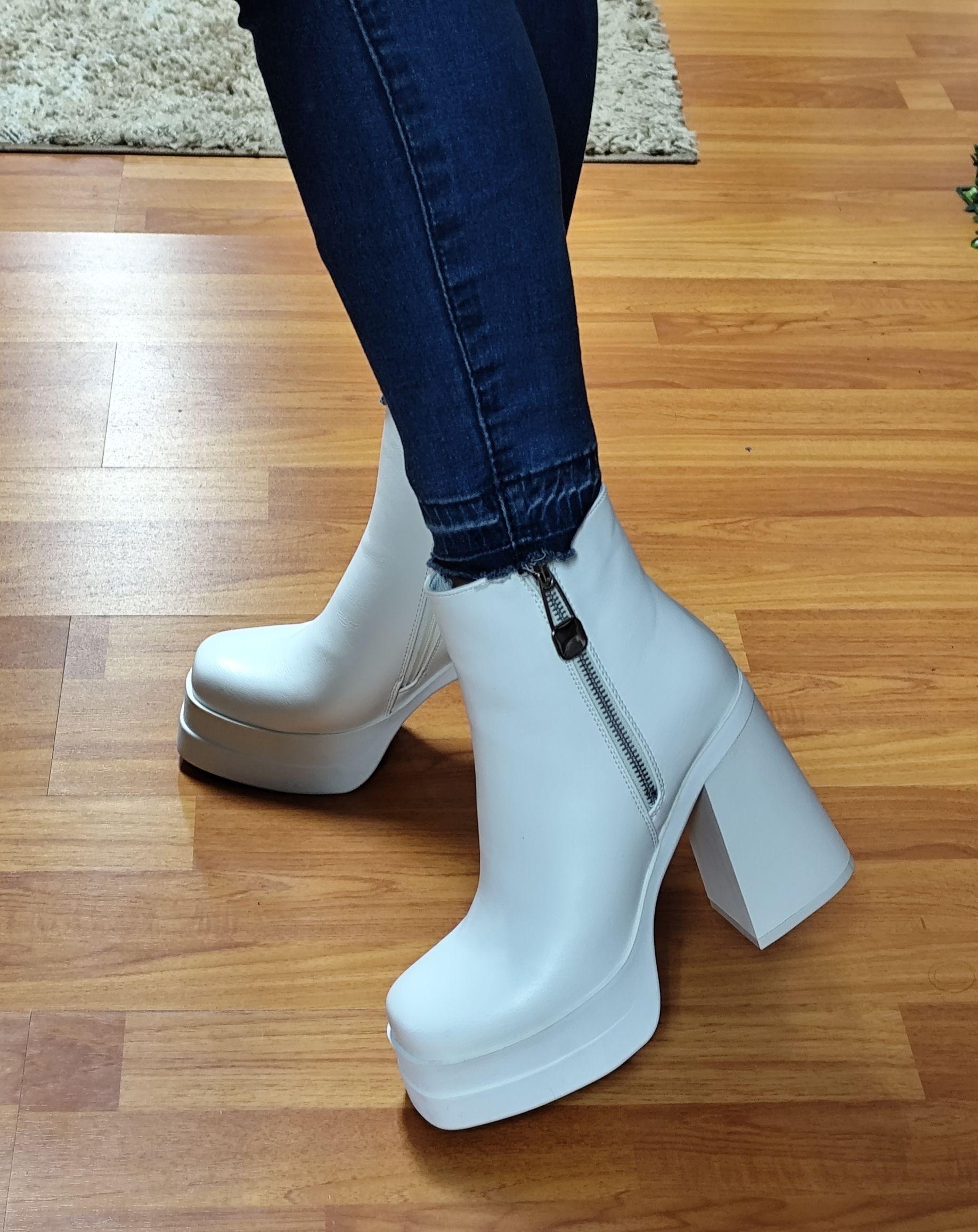 Botin Mujer Taco Alto con Plataforma M427-1
