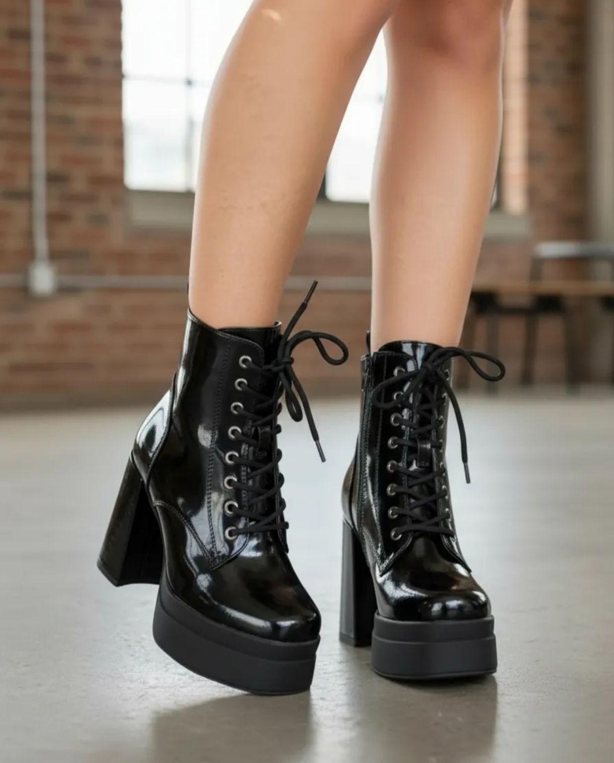 Botines en charol para Dama Taco Alto con Plataforma M492-0