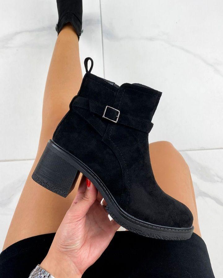 Botin Negro Mujer en Gamuza taco Bajo  M0249-3