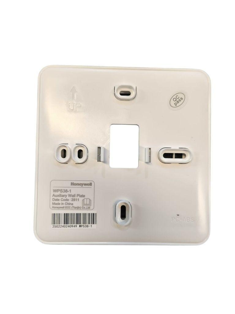 KIT TERMOSTATO DIGITAL CONFIGURABLE HONEYWELL FAN COIL. INCLUYE PLACA MURO-3
