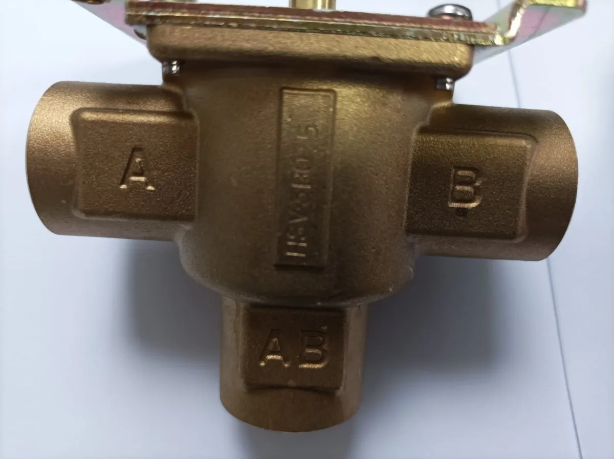 VALVULA Danfoss  3 VIAS 1/2 PULGADA 4 CABLES-2