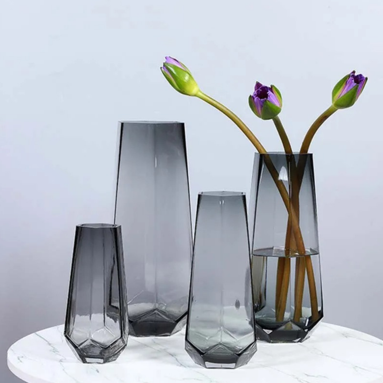 Florero Decorativo Geometrico Hexagonal De Vidrio Oscuro L-5