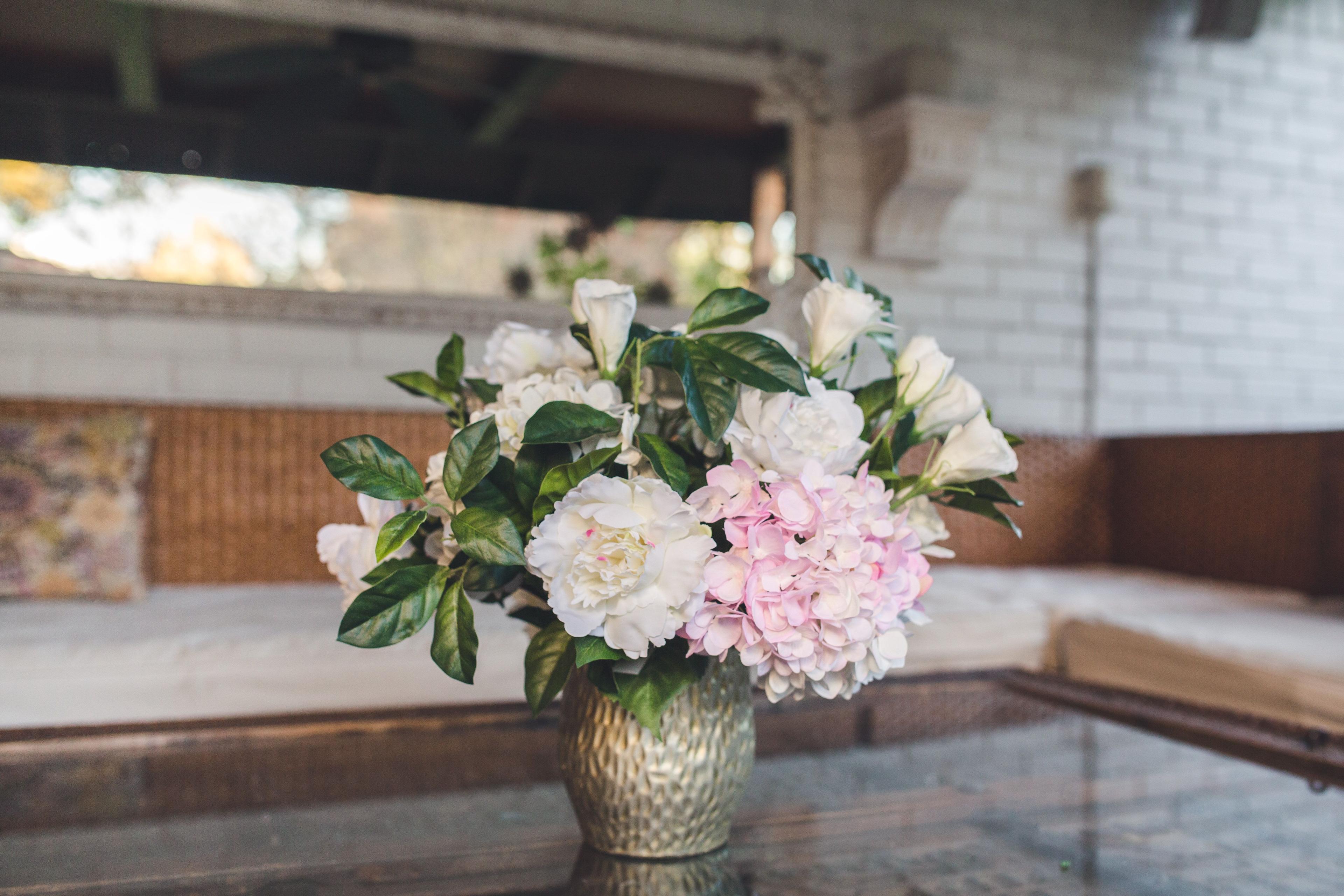 Hortensia Blanco con Rosado Flor Artificial by Le Bouquet 66 cm-4