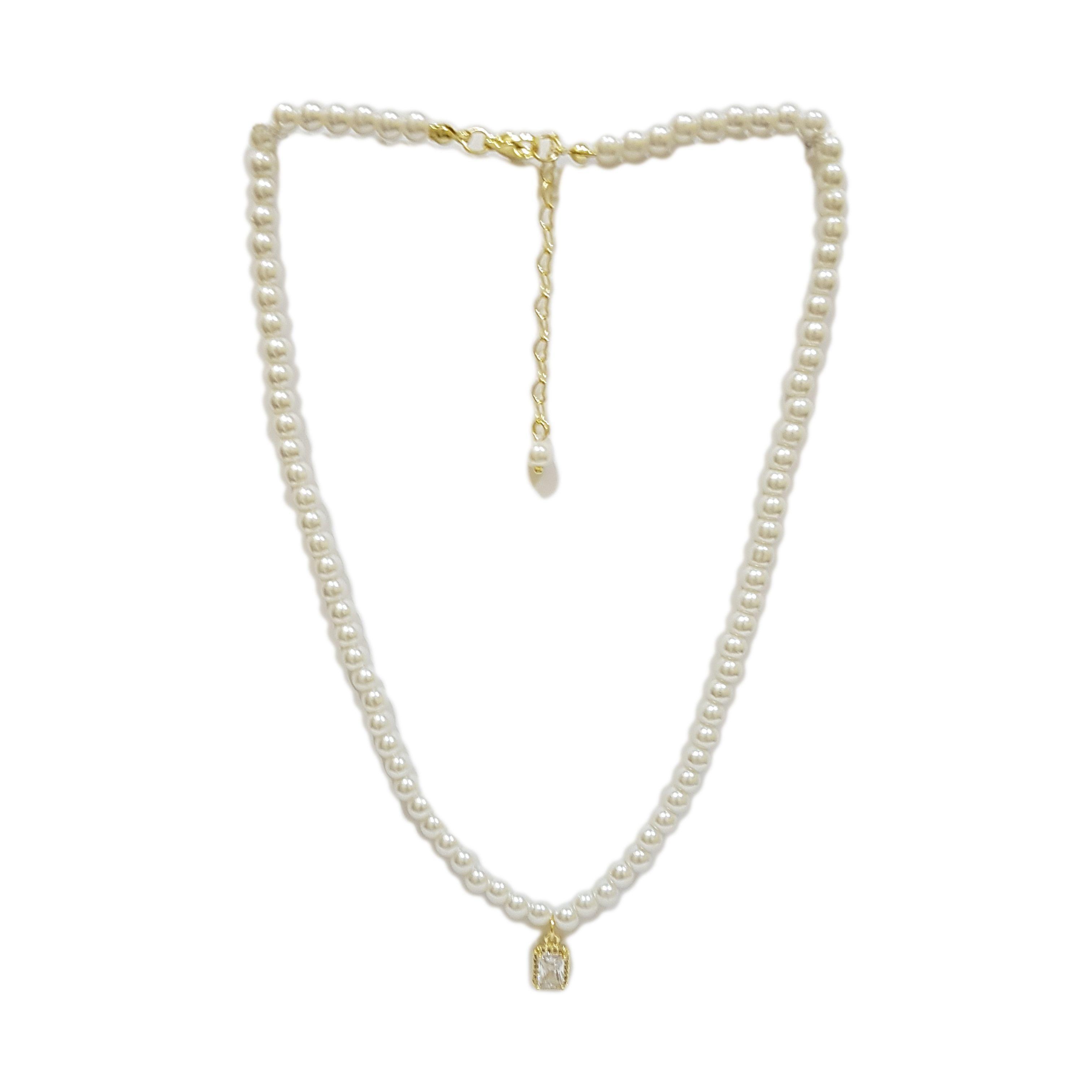 Collar Perlas Con Dije Cubo-2