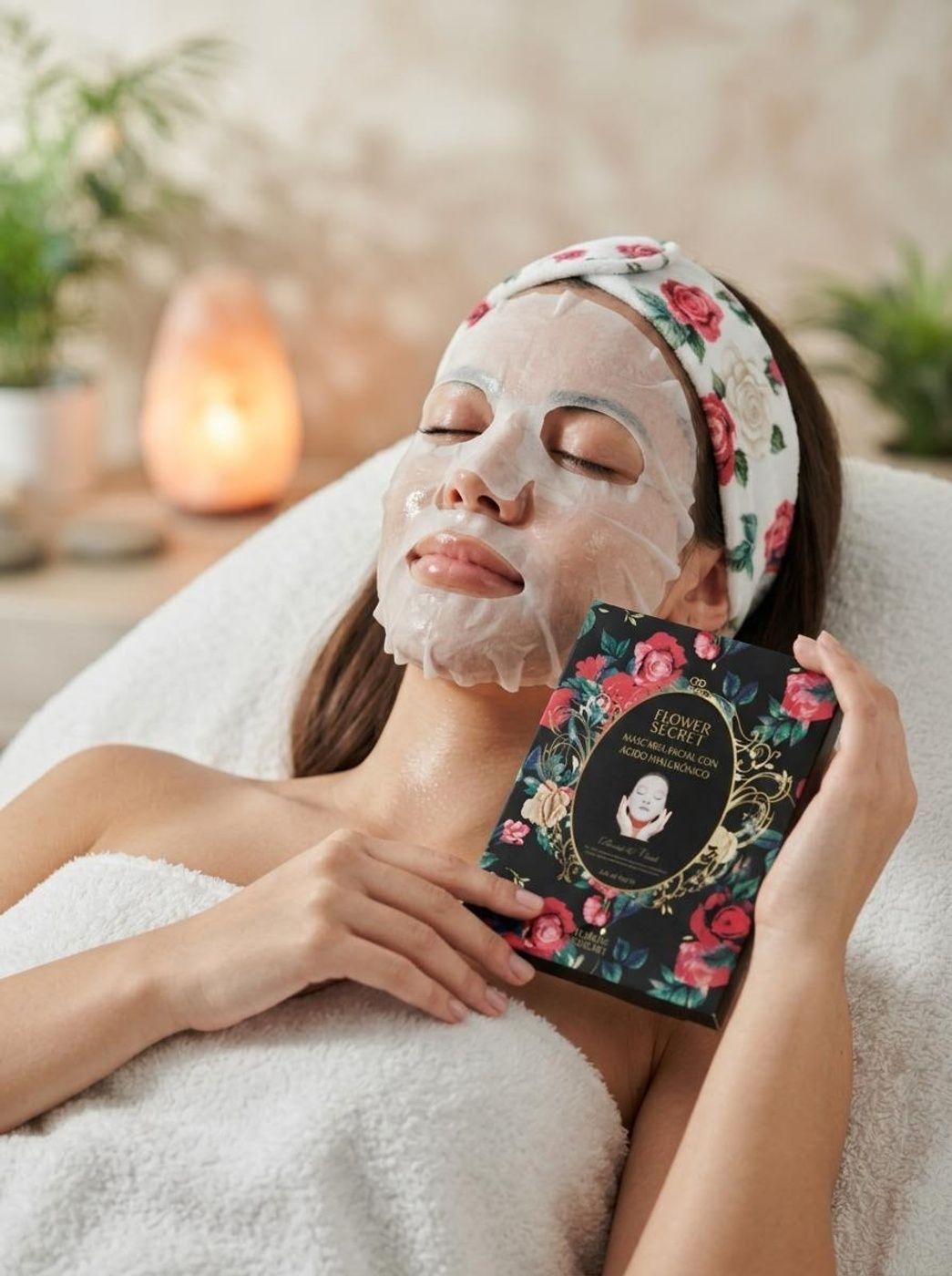 Mascarilla Facial Esencia de Rosas con Acido Hialuronico de Flower Secret-2