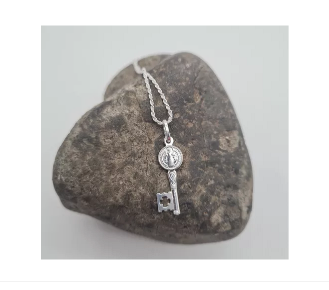 Colgante Llave San Benito + Cadena Mujer Plata 925-4