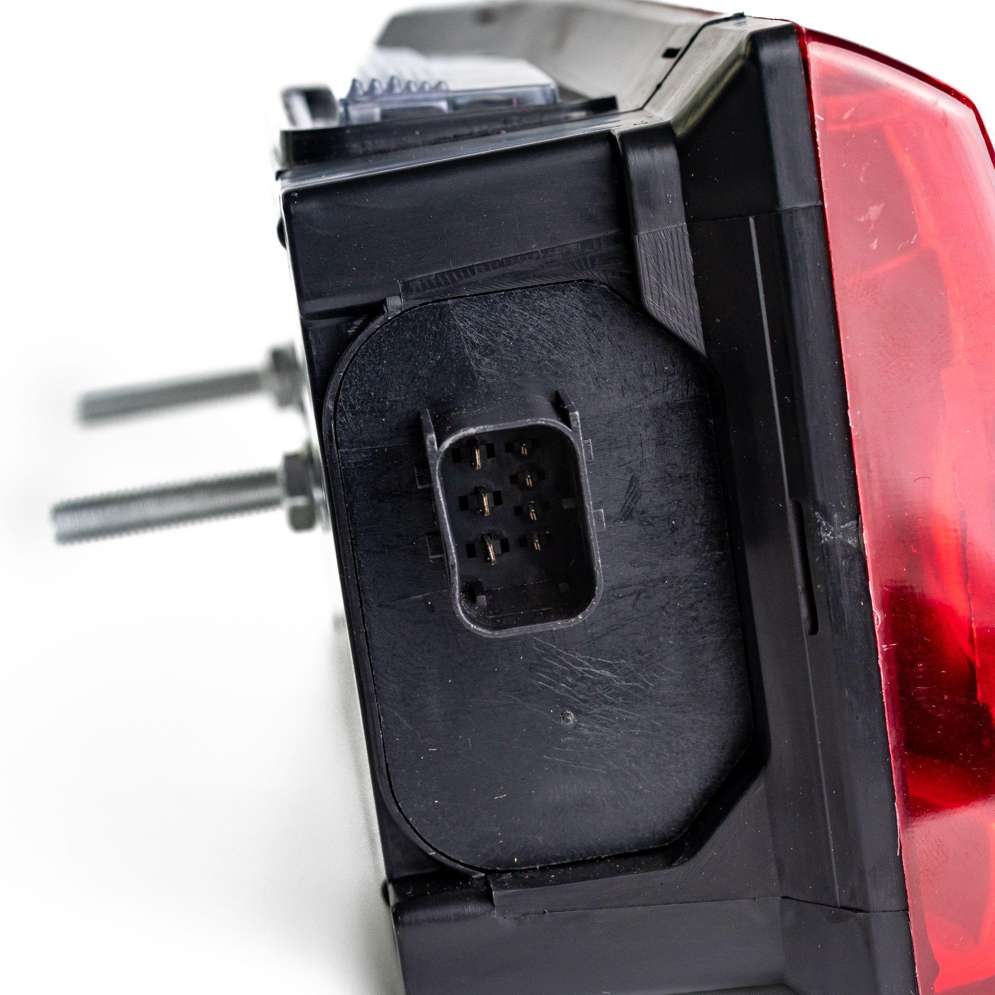 Foco Trasero Mercedes Benz Actros MP4 MP3 24V Izquierdo-2