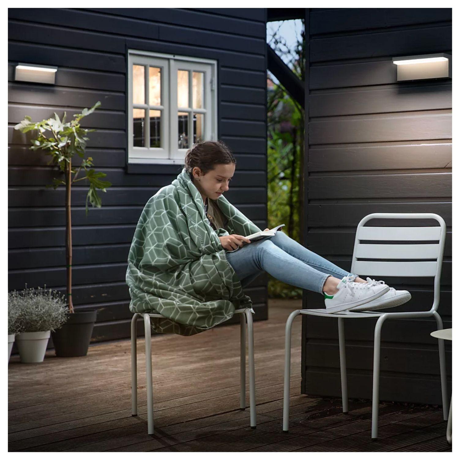 Aplique LED Exterior "Bustan" Negro Philips 9W Cálido-5