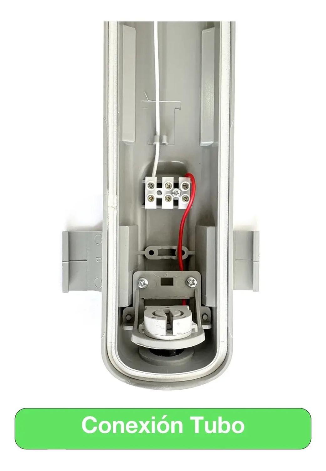 Equipo Estanco Led 1x9w Ip65 60cm + Tubo Led Luz Fría Sec-4