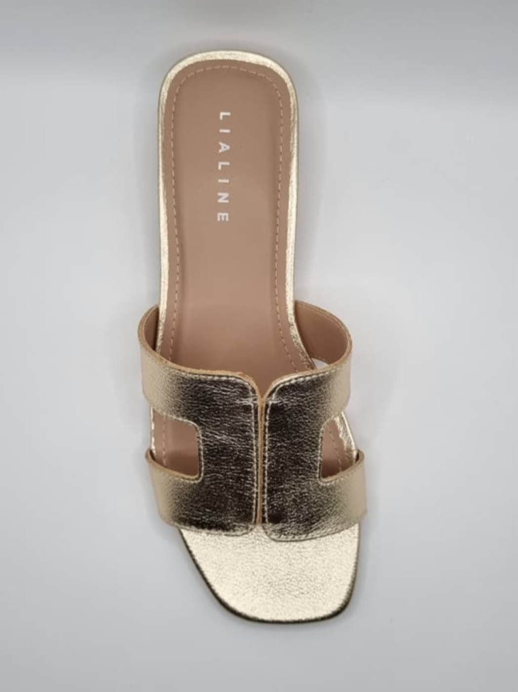 Sandalia Plana de Cuero Lia Line-5