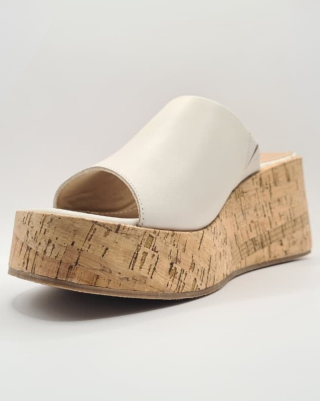 Sandalia de Plataforma Cuero Lia Line-3