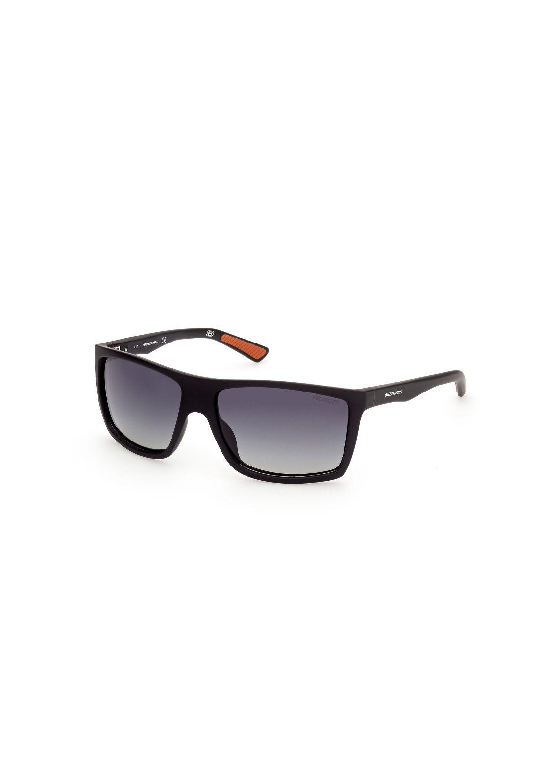 Lentes de Sol Matte Black Polarizados Skechers SE611502D-1