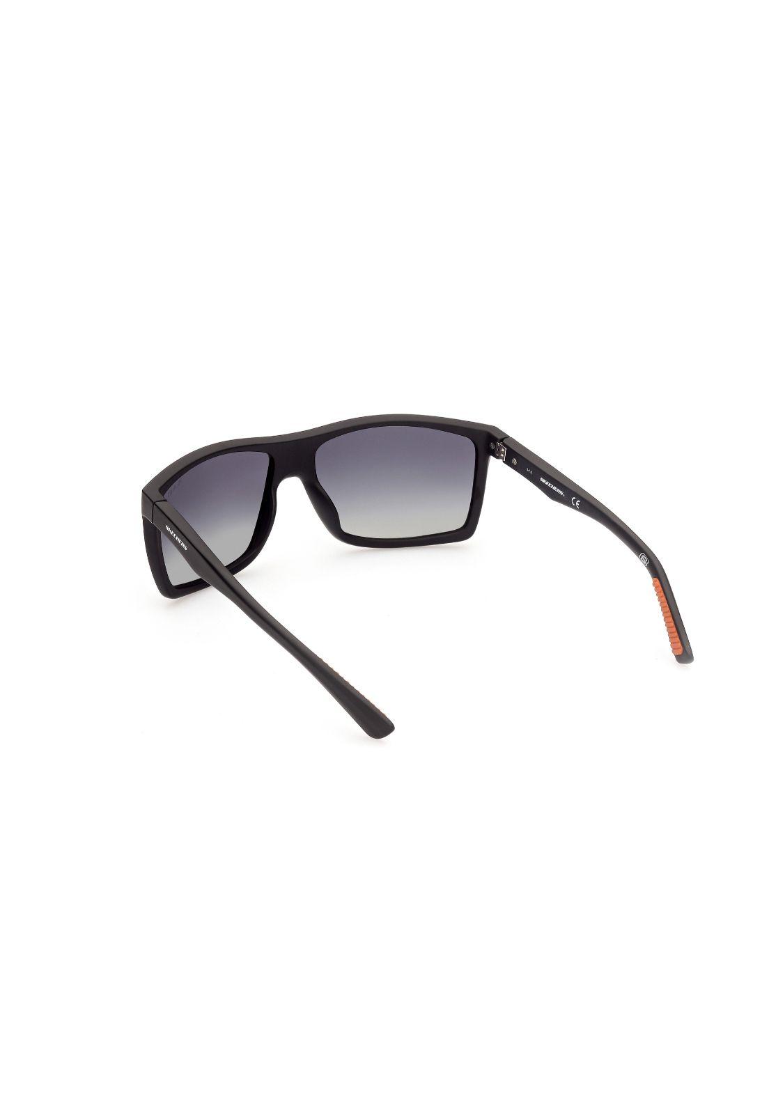 Lentes de Sol Matte Black Polarizados Skechers SE611502D-3