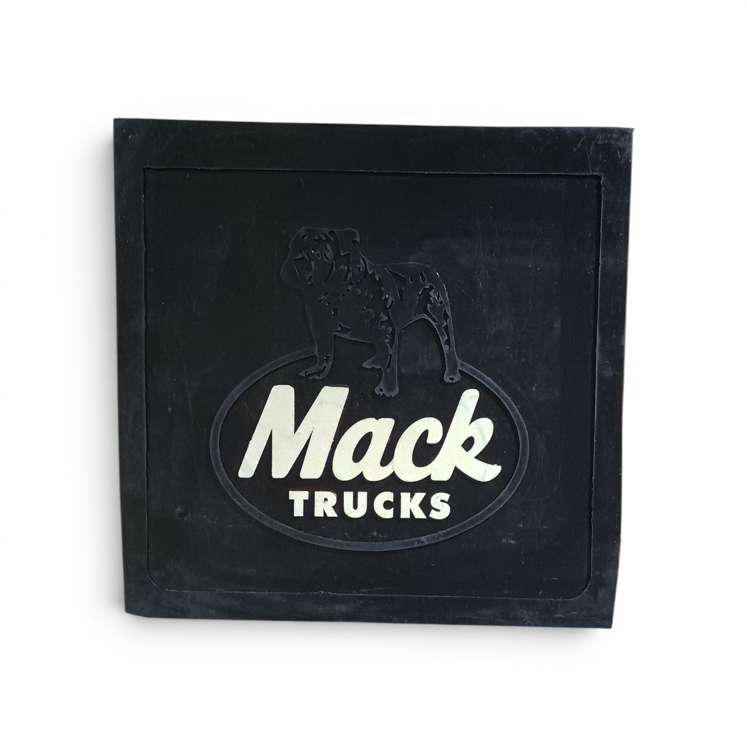 GUARDAFANGO PARA CAMIÓN MACK-0