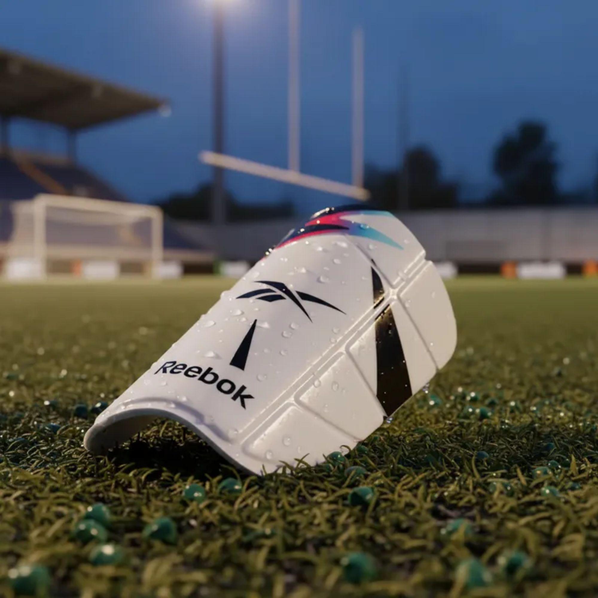 Canillera Fútbol Nano Kick Reebok-6