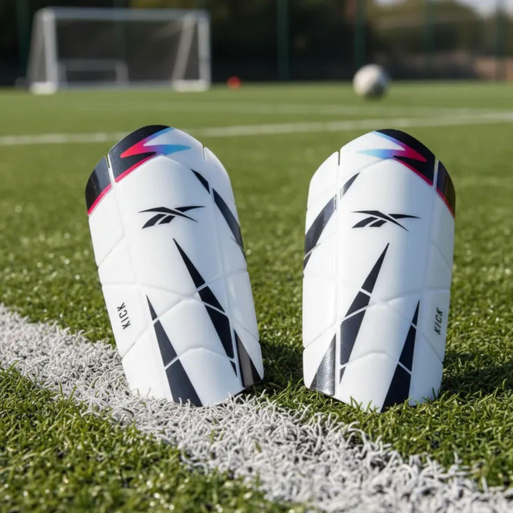 Canillera Fútbol Nano Kick Reebok-9