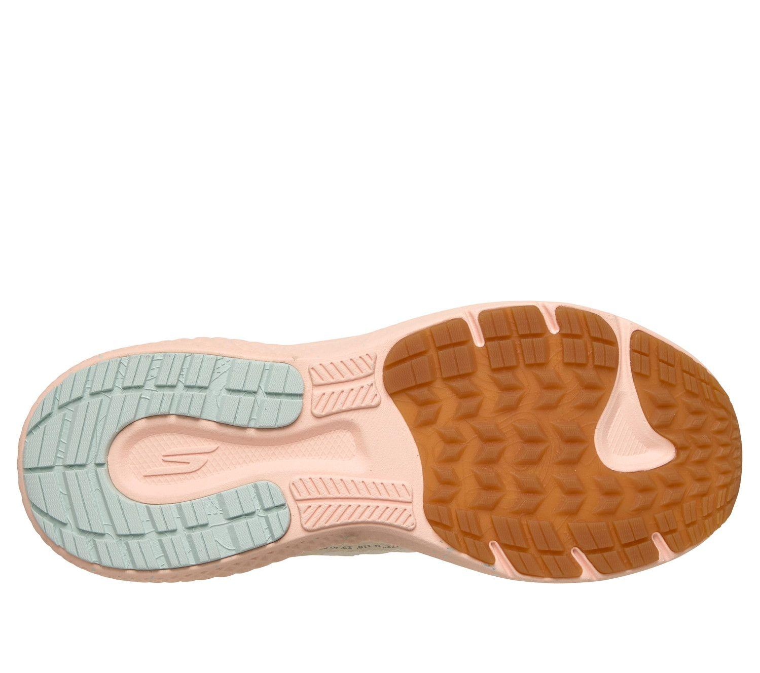 Women's Go Run Supersonic Max A/T-3