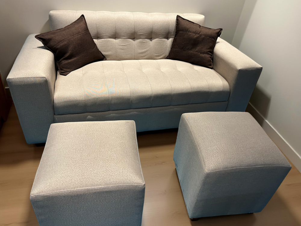 SOFA DOS CUERPOS MAS DOS MAS DOS COJINES BEIGE LINO-2