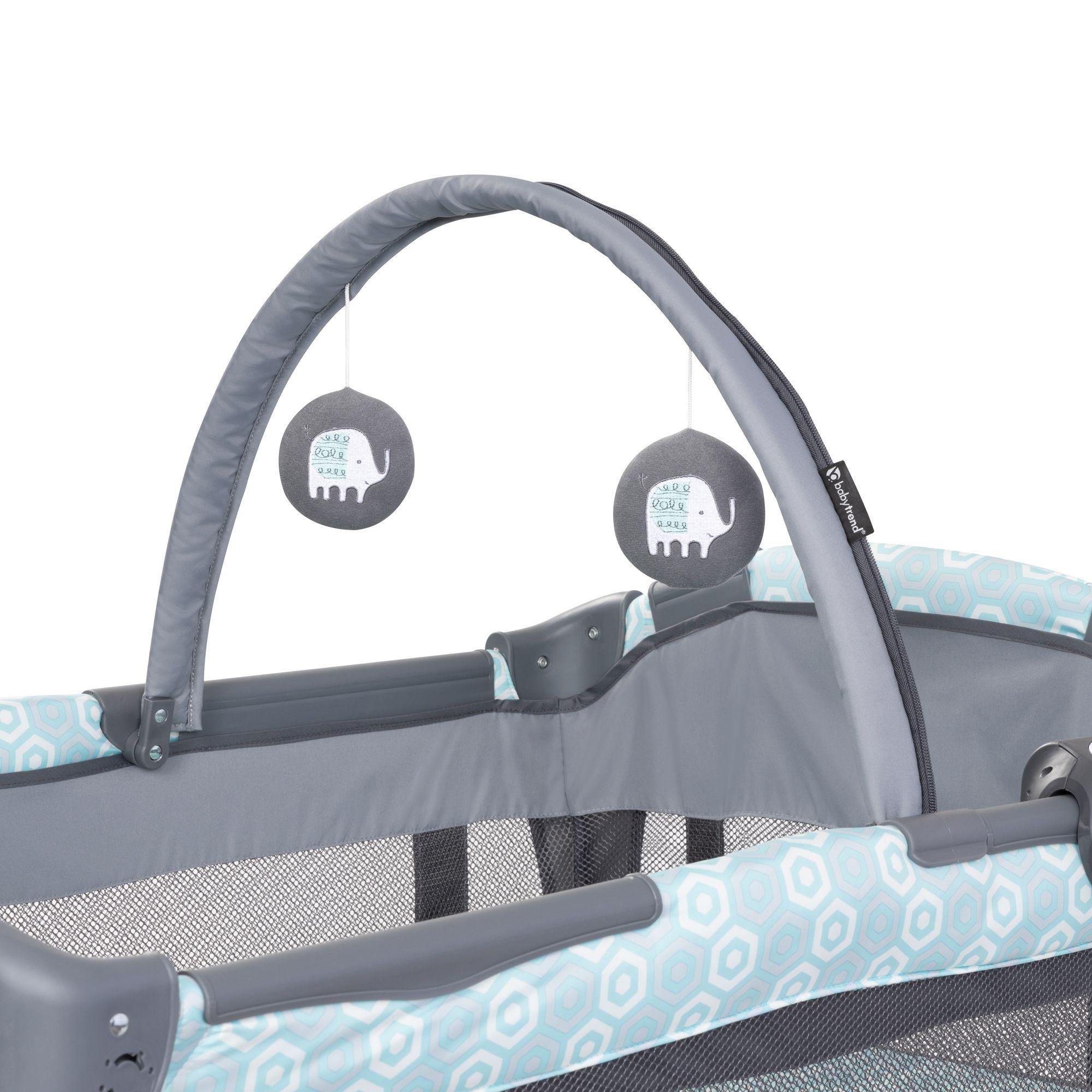 Cuna Corral Deluxe II Hexagon Geo con Música y Mudador-9