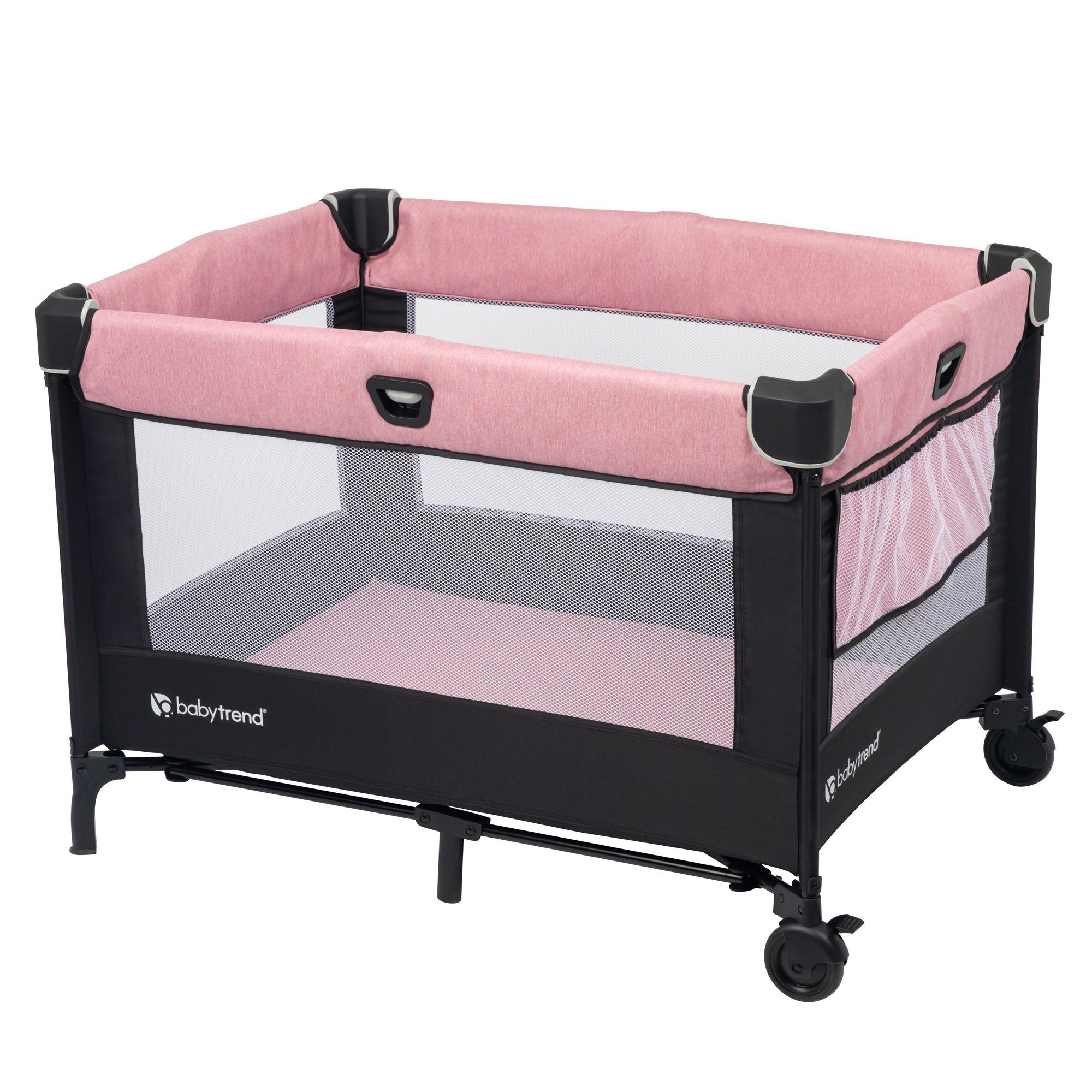 Cuna Corral Nursery Den con Moisés Portátil y Mudador Rosado-3