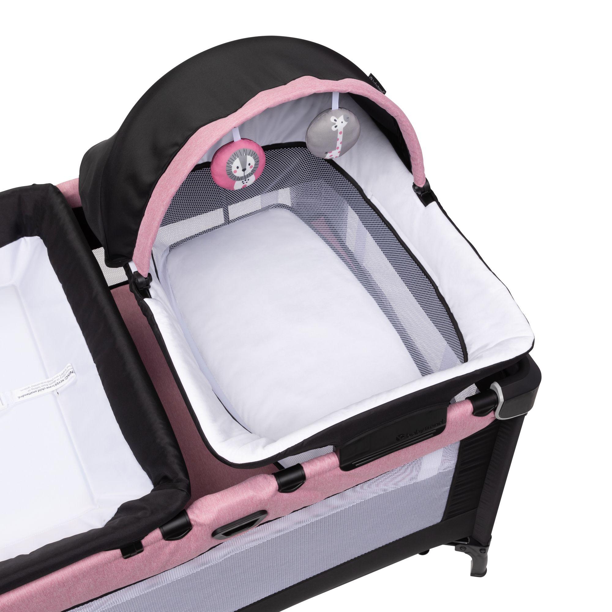 Cuna Corral Nursery Den con Moisés Portátil y Mudador Rosado-5