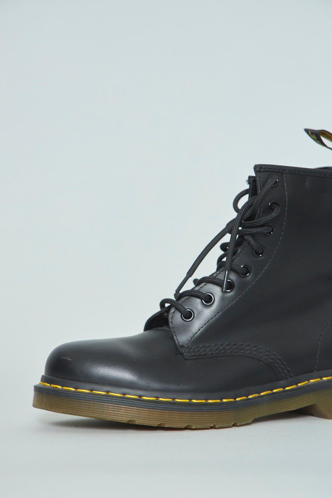Bototo casual  negro dr martens talla 39 820-2