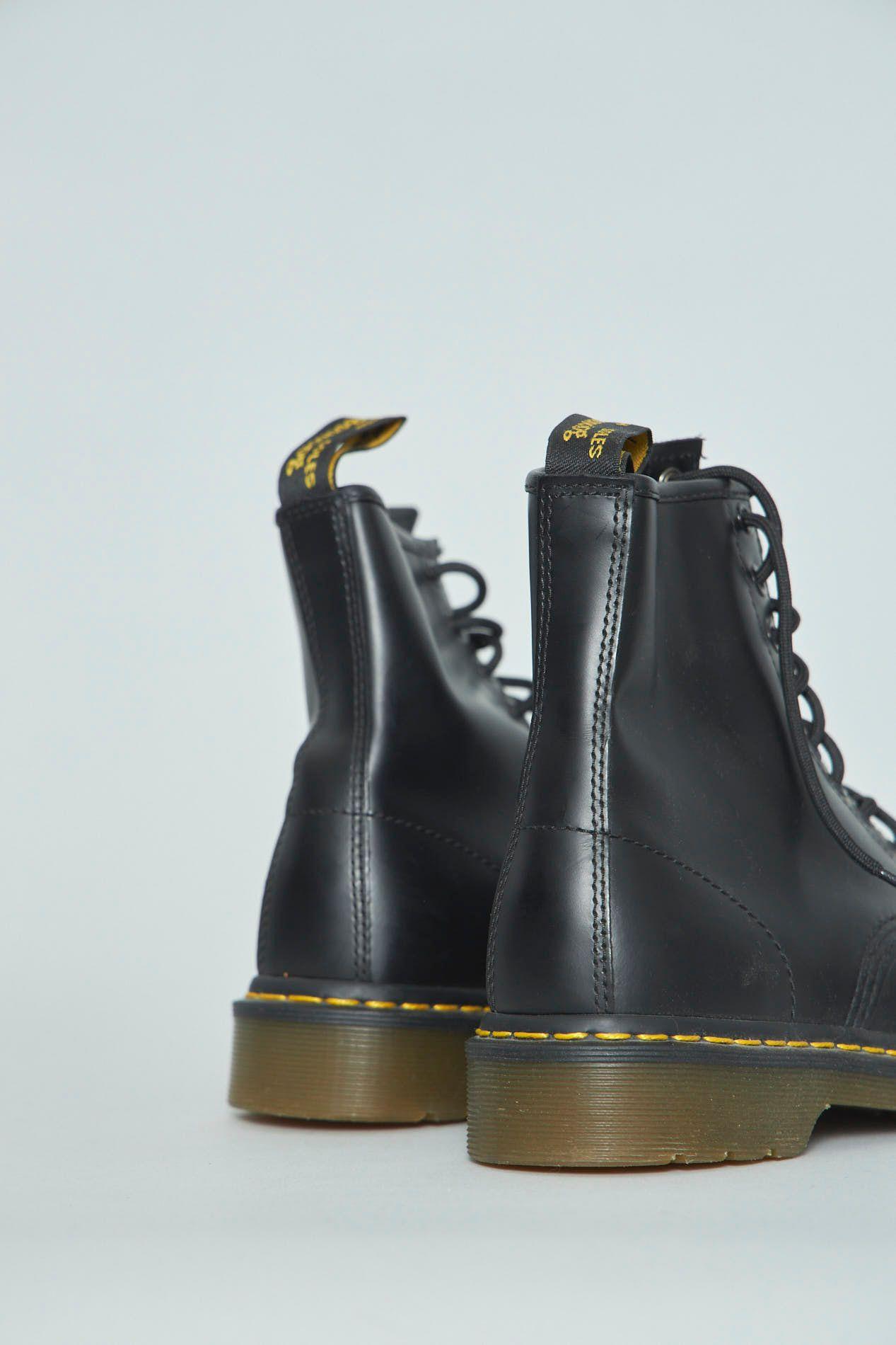 Bototo casual  negro dr martens talla 39 820-4