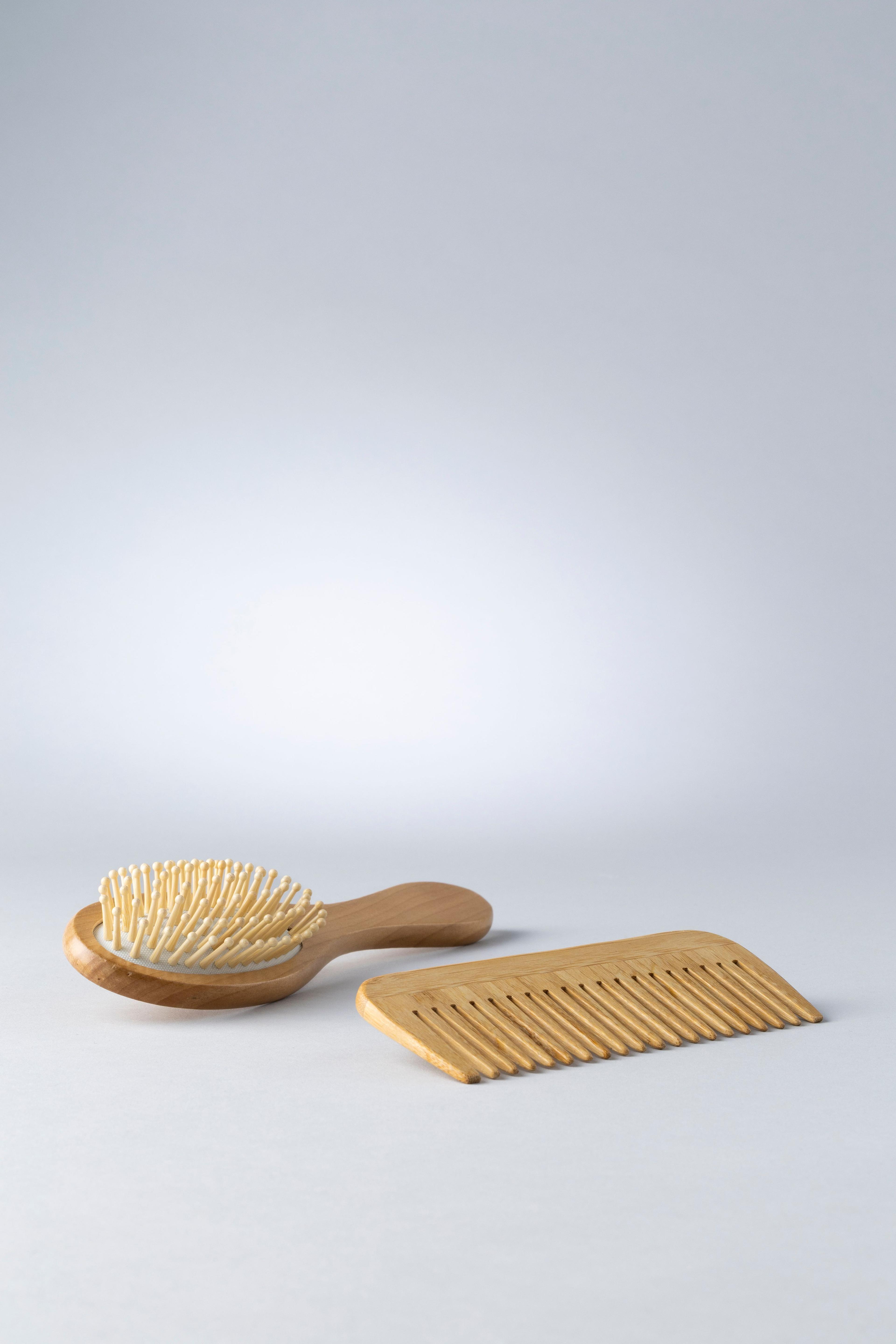 Cepillo + Peineta de Madera-1