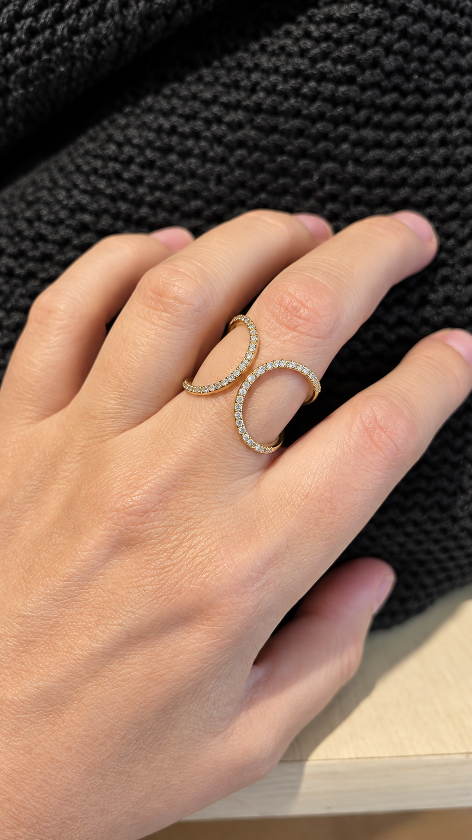 Anillo Elegante de Diseño Contemporáneo-1