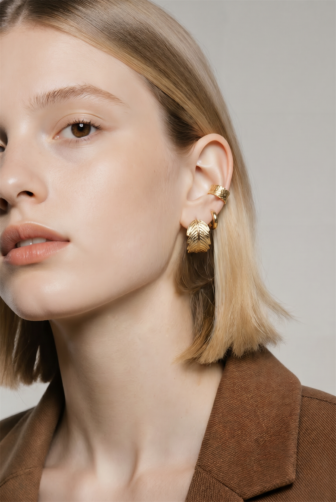 Aros Hoja Pluma Dorada - Baño de Oro 18k-1