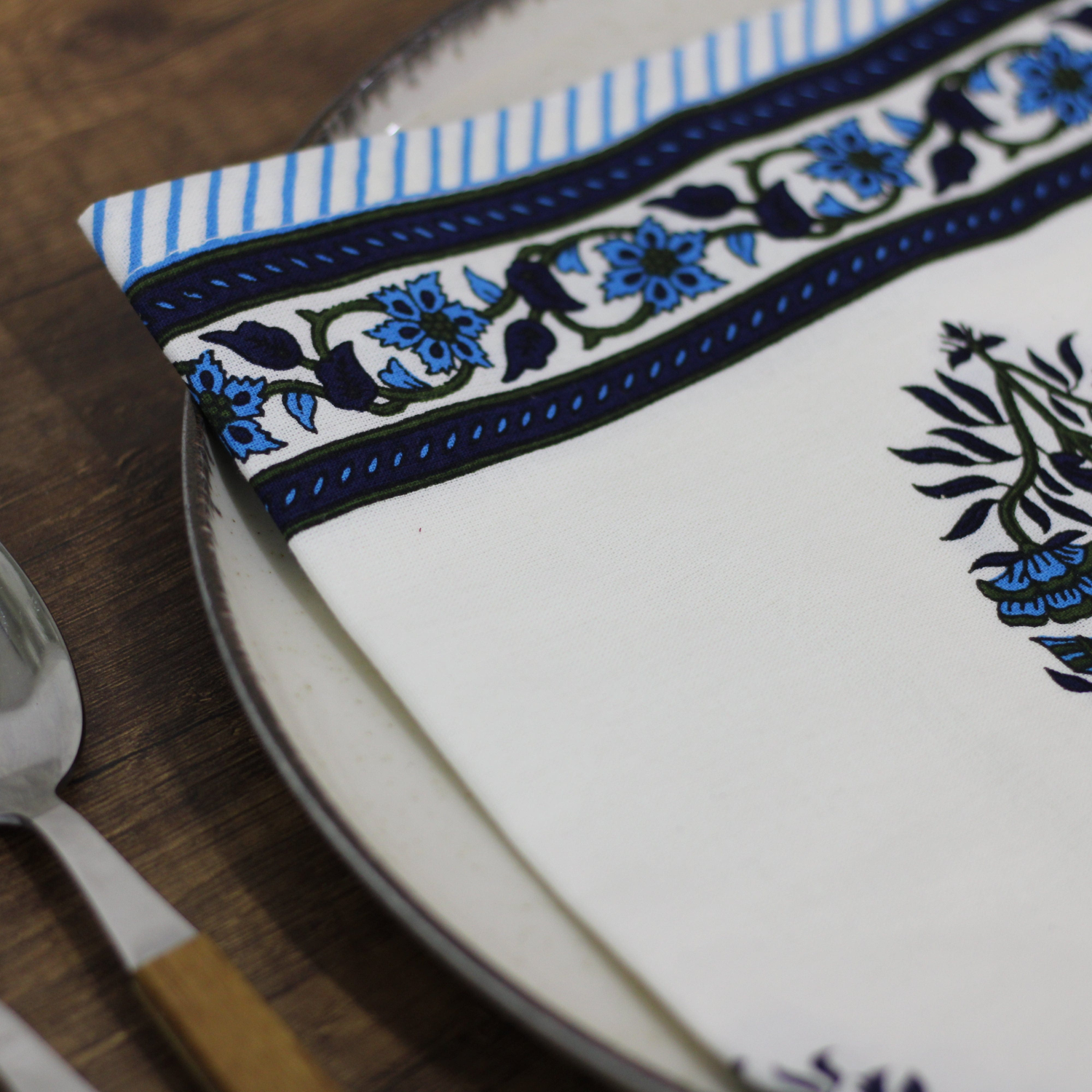 Servilletas De Tela Blanco Floreadas 45x45cm Set 2-1