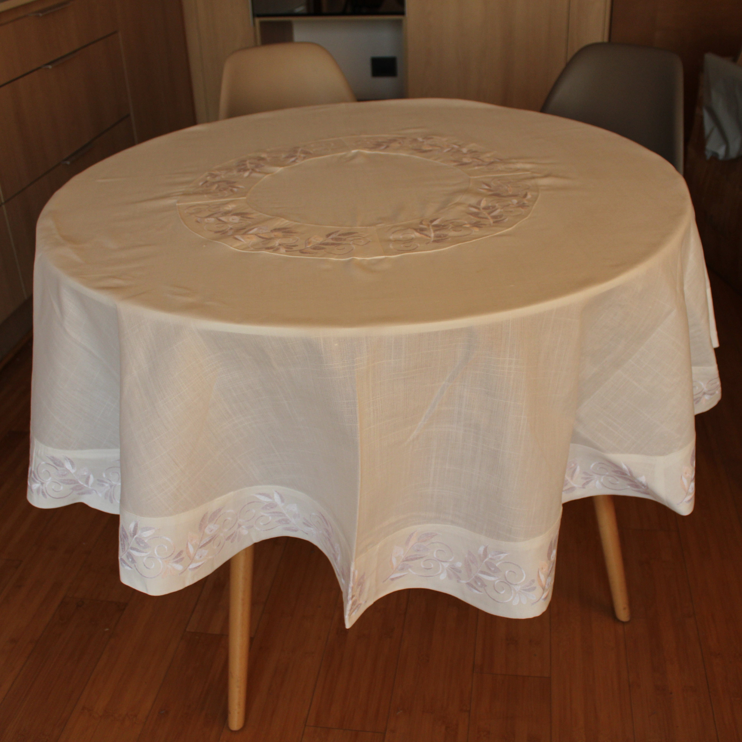 Mantel De Mesa Blanco Bordado Ethan Lino Redondo 180cm-1