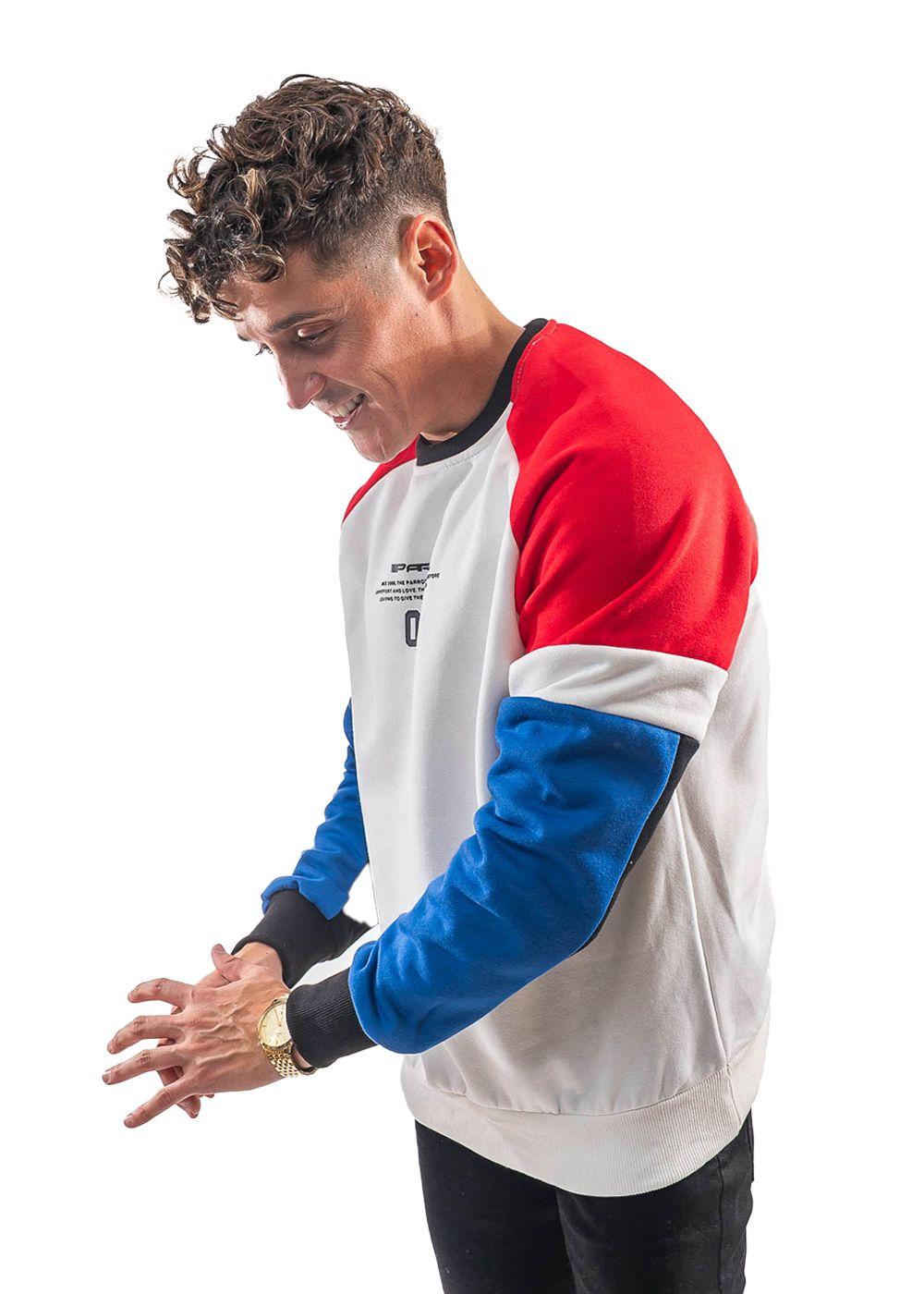 POLERÓN CUELLO REDONDO, DISEÑO TRICOLOR.-1