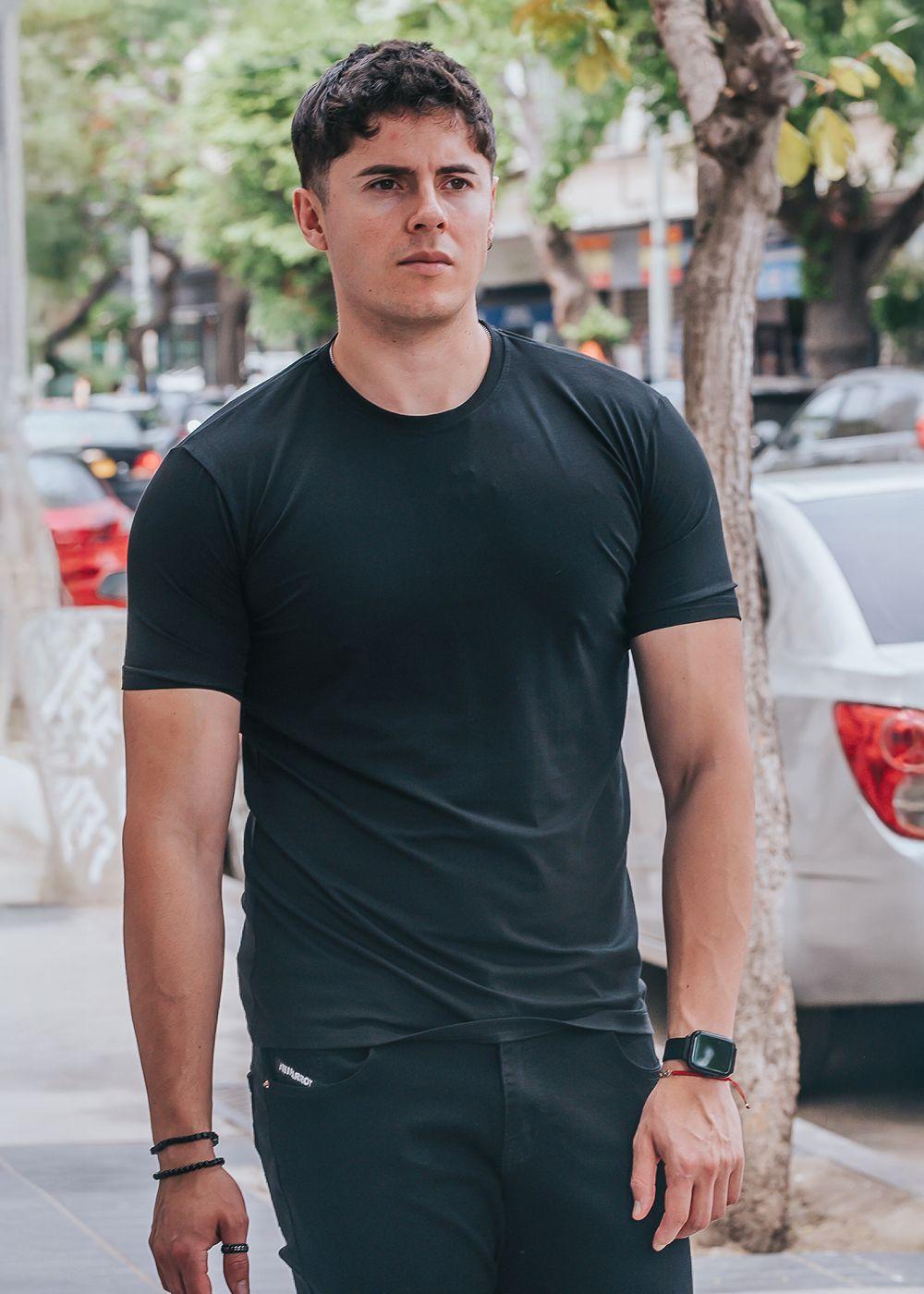 Polera Básica Marca Parrot | L - Negro-3