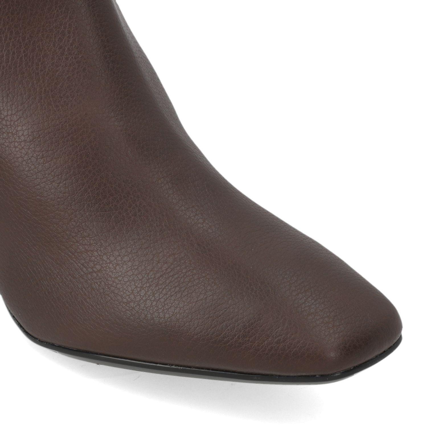 Botín Vizzano Taco Ancho 5 cm Cafe -4