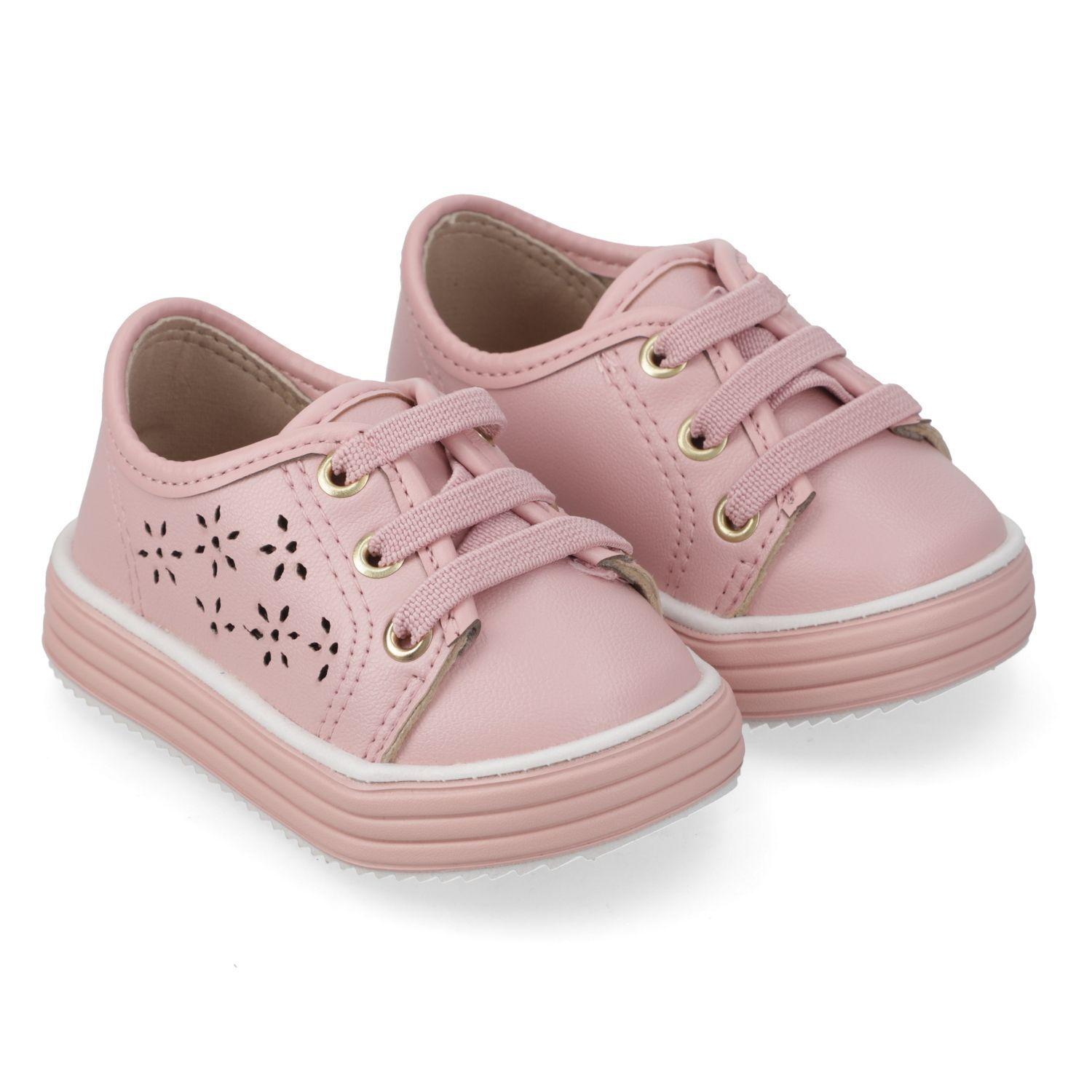 Zapatilla Urbana Niña Rosa con Diseño Calado y Cordones-0