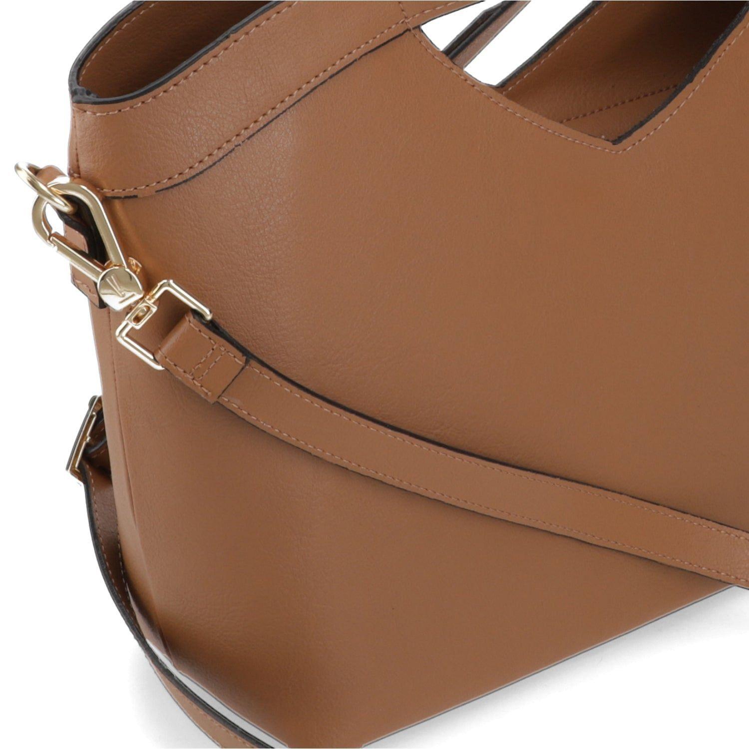 Cartera Tote Mujer Vizzano Camel con Logo Metálico-5