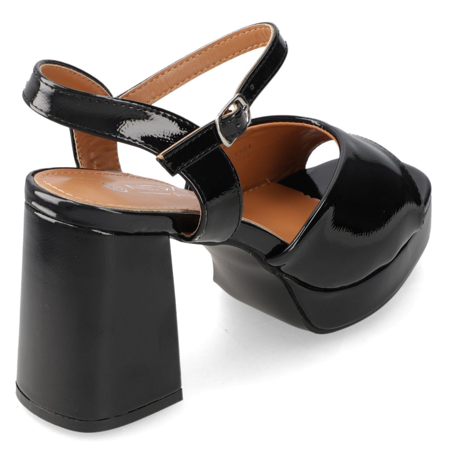 Sandalia Fiesta Taco Ancho Negra New Walk Mujer-4