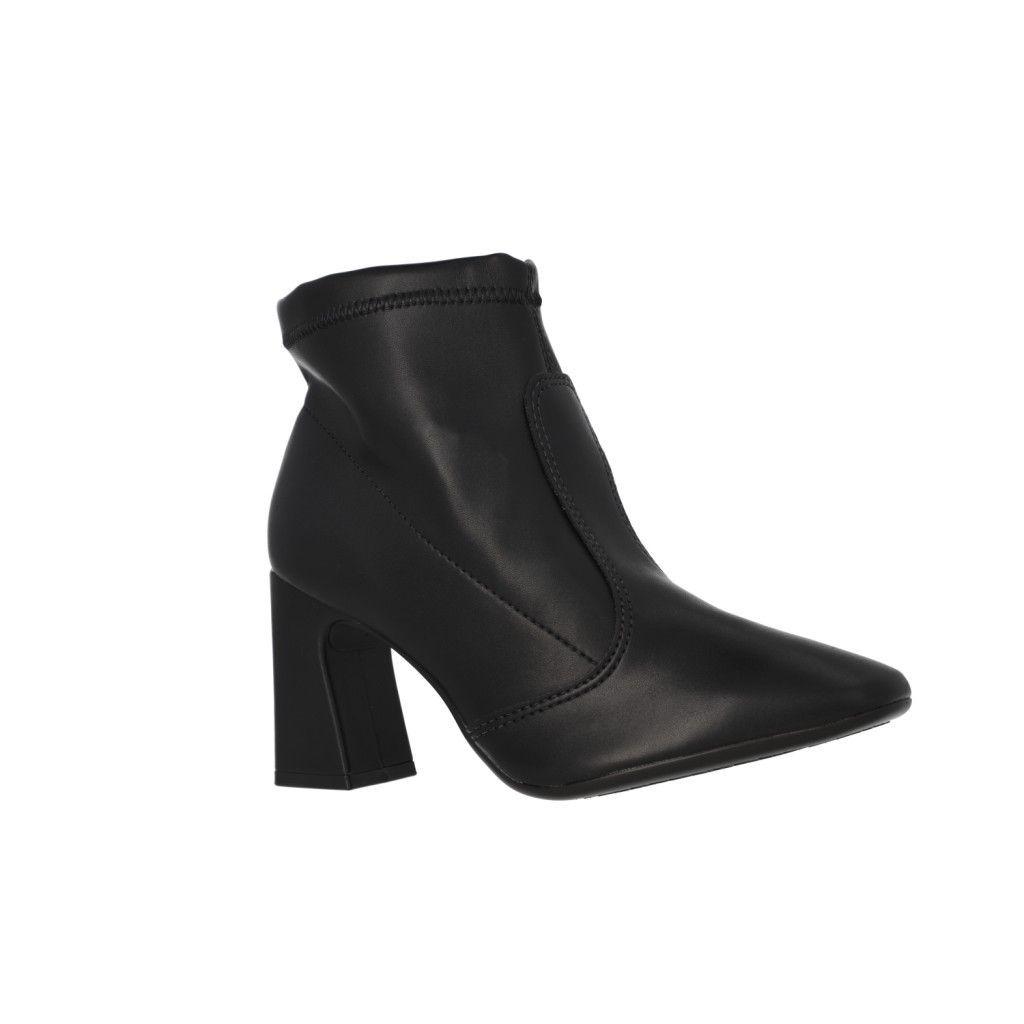 Botin Mujer Negro 9086-100- Beira Rio-1