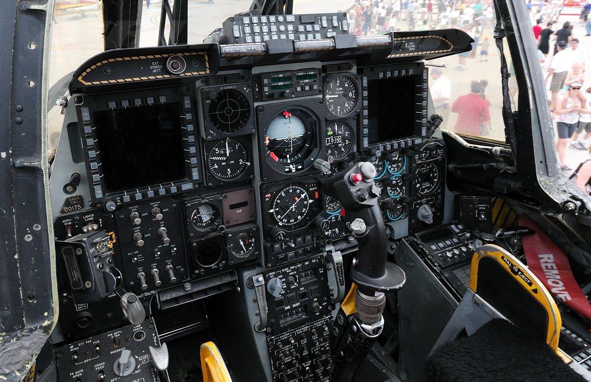 Joystick Thrustmaster Hotas Warthog WW Réplica Original A10-2