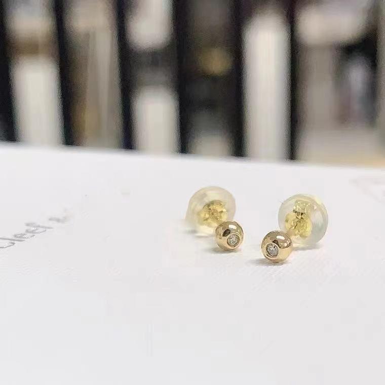 AROS PEGADOS PELOTITA DIAMANTE 2P ORO AMARILLO 18K-1