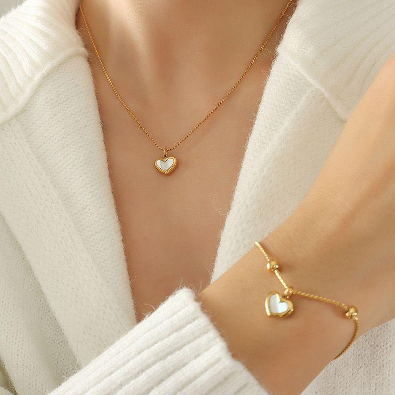 Collar Baño De Oro Amarillo 18k Cintillo Corazón Nácar-3