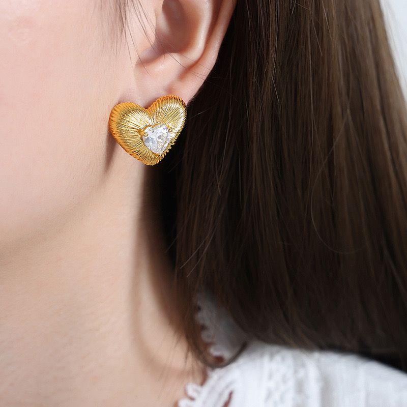 Aros Baño Oro 18k Corazón Cepillado Circón-3