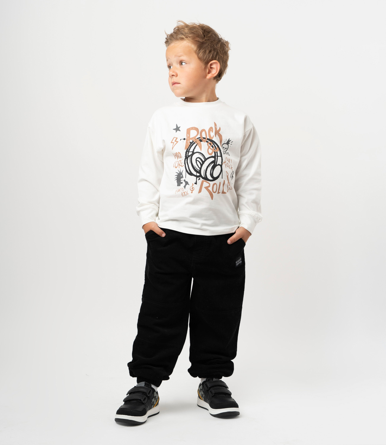 Pantalón niño jogger negro 4 Kids-0