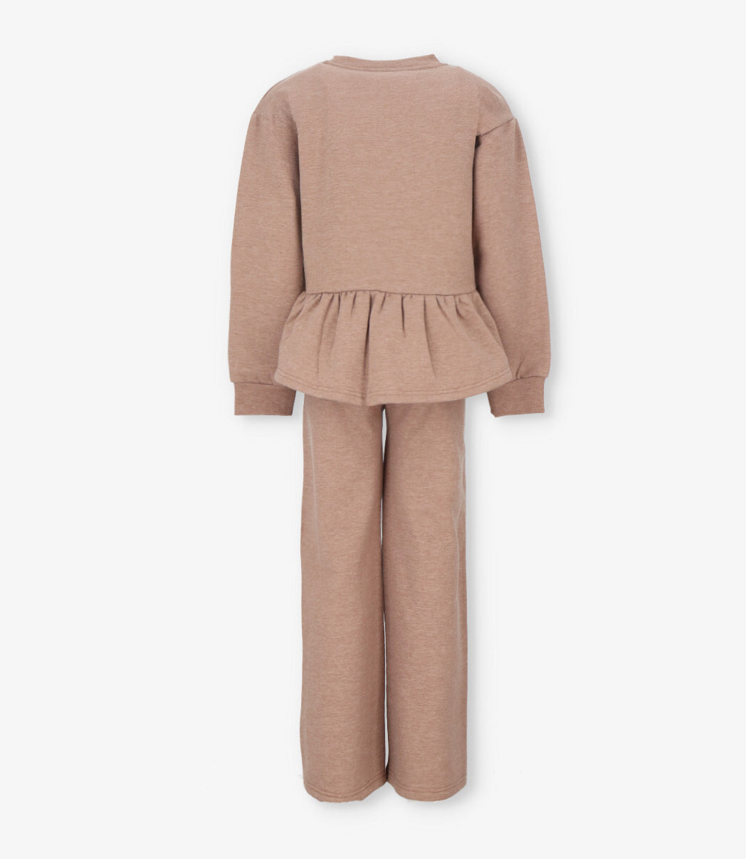 Conjunto niña con vuelos y bordado camel Limonada-2