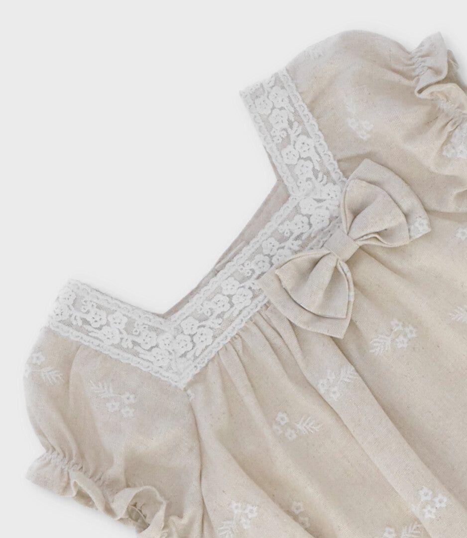 Vestido recién nacida flores bordadas beige Limonada-2