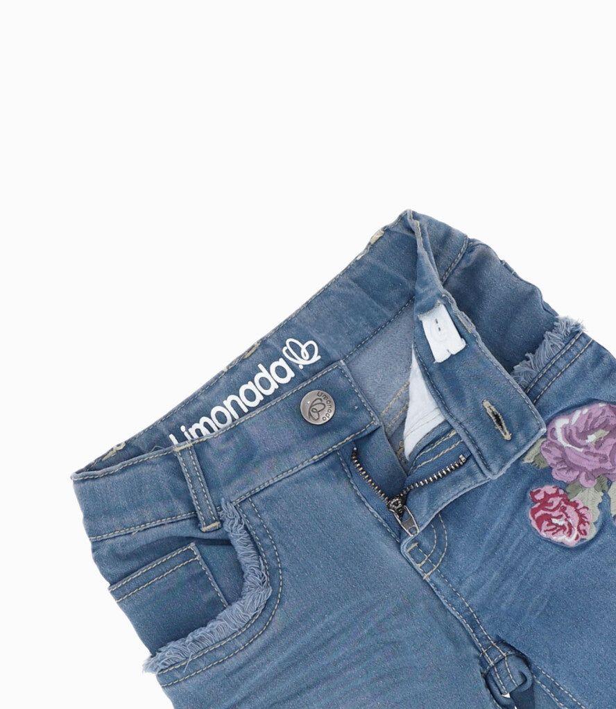 Jeans bebé acampanados con bordado celeste Limonada-1